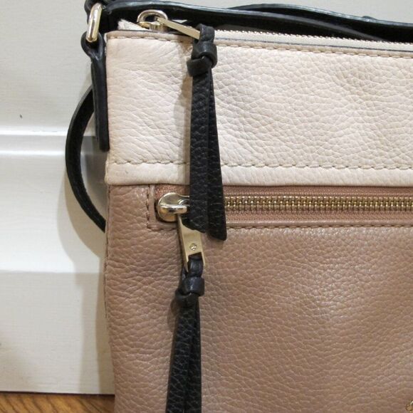 KATE SPADE NEW YORK jackson gabriele crossbody bag zip tan white leather 8x10 - Picture 6 of 16